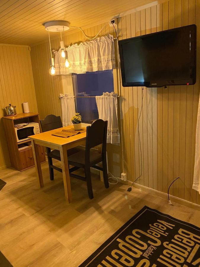 Koselig Studioleilighet I Svolvaer - Lofoten Ved Svolvaergeita, Djevelporten Esterno foto