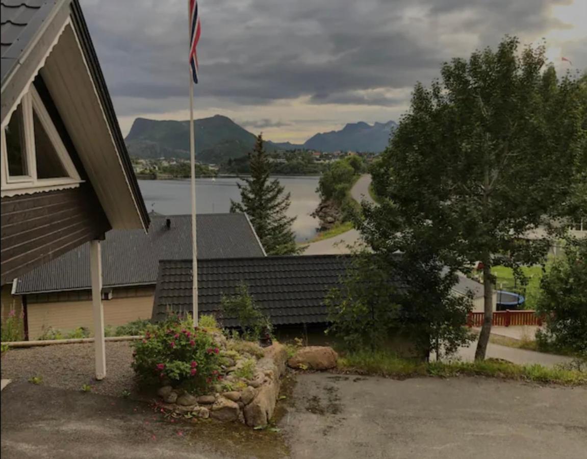 Koselig Studioleilighet I Svolvaer - Lofoten Ved Svolvaergeita, Djevelporten Esterno foto